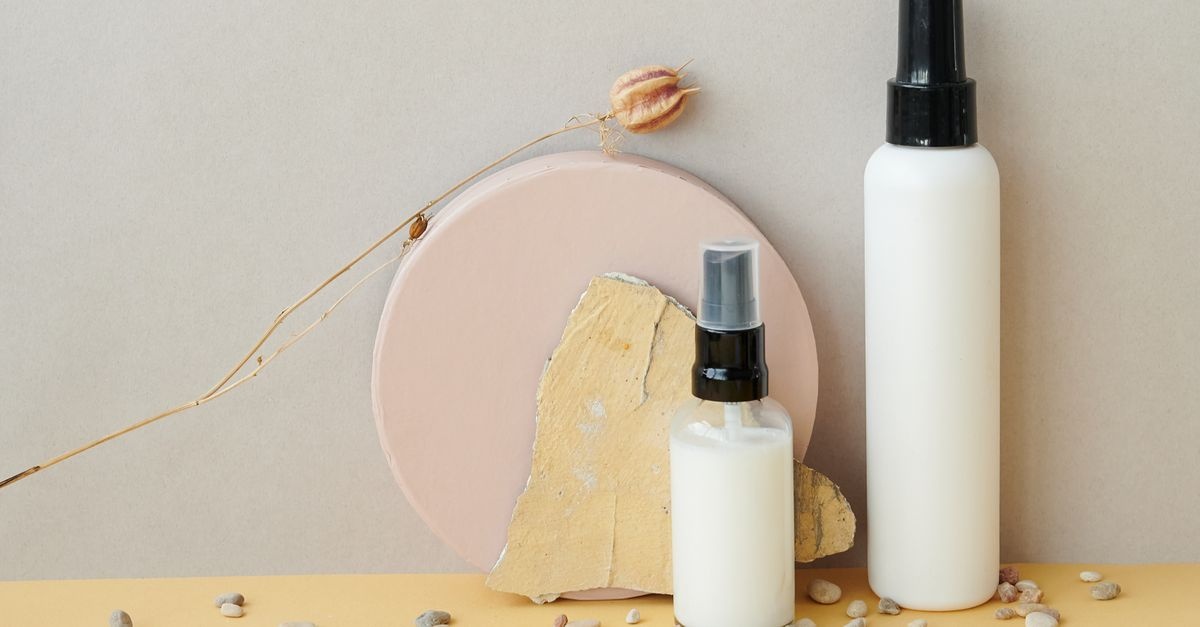 Ingredienti nei cosmetici che ostruiscono i pori: guida anti-comedogeni per una pelle più pulita