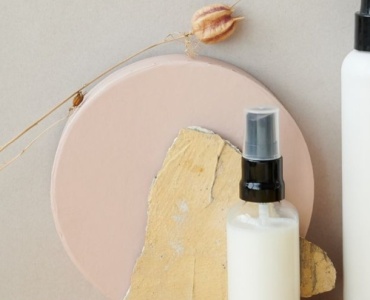 Ingredienti nei cosmetici che ostruiscono i pori: guida anti-comedogeni per una pelle più pulita