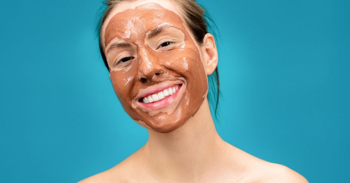 Pelle morbida e luminosa: la maschera all’argilla più delicata per una detersione gentile