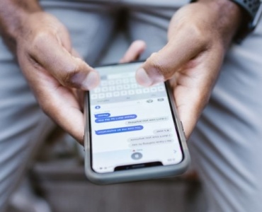 Messaggi freddi in chat? Ecco come trasformare risposte secche in conversazioni coinvolgenti