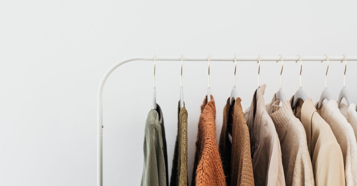 Il guardaroba capsula perfetto per l’inverno: pochi capi, mille outfit