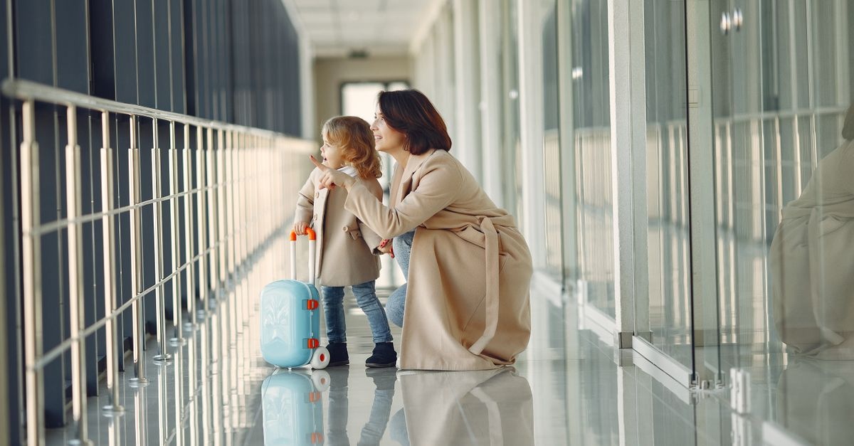 Volare con i bambini senza stress: consigli pratici per un viaggio sereno