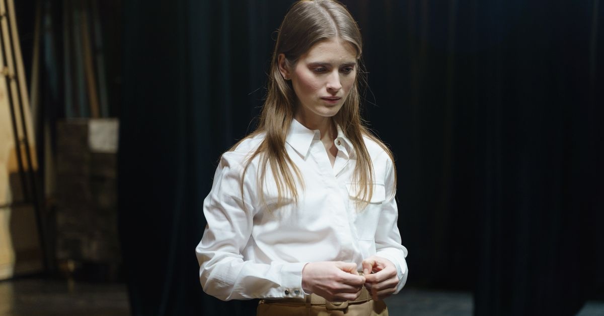 La guida definitiva per scegliere la camicia perfetta: stile, vestibilità e occasioni