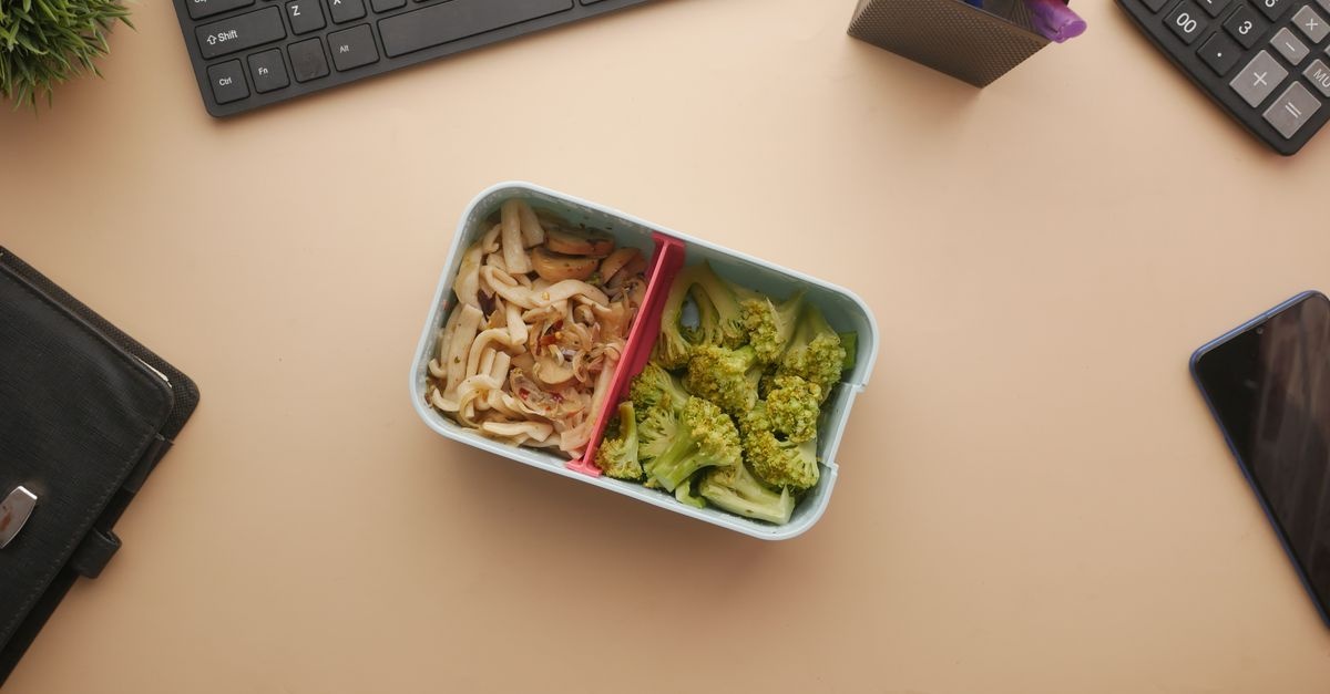 Idee di pranzo sano da portare al lavoro: gustoso, leggero e veloce