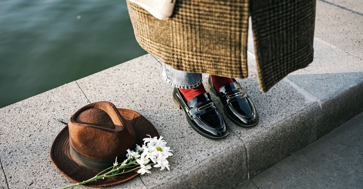 Come abbinare i mocassini da donna: outfit chic e comodi per ogni occasione