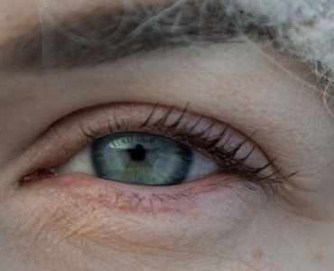 Addio pelle disidratata d’inverno: routine e rimedi efficaci per un viso morbido