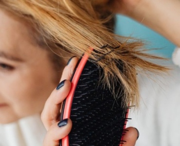 Addio doppie punte: i rimedi più efficaci per capelli morbidi e sani