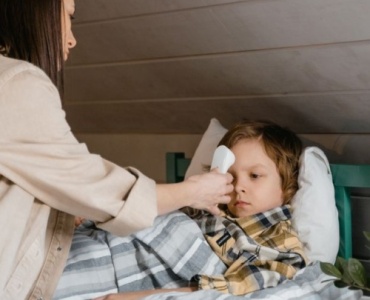 Febbre nei bambini: come gestirla con calma, sicurezza e buon senso